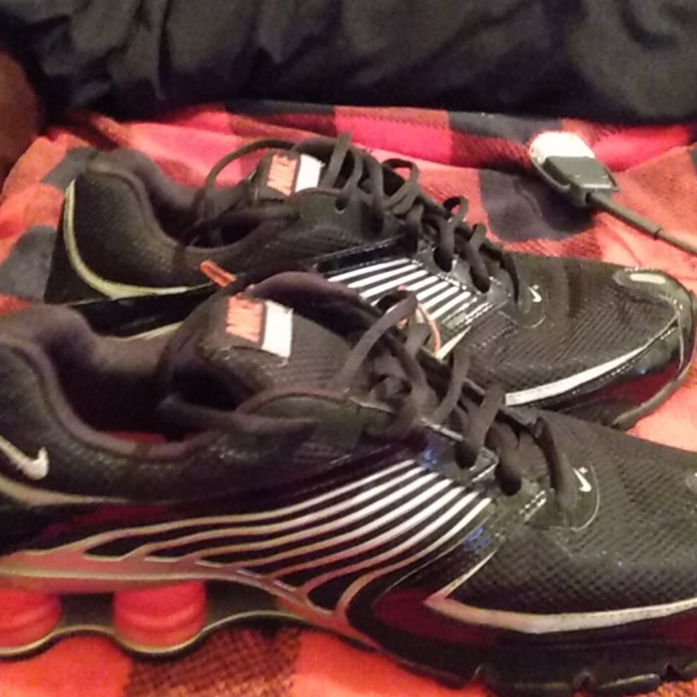 Shoes - Picture 3 of 3